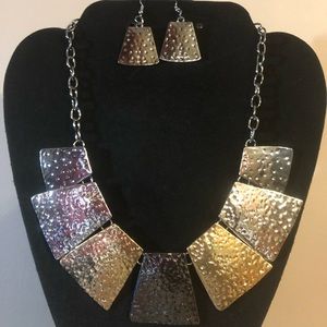 Necklace & Earring Set